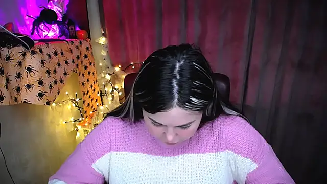 Emily_Mo