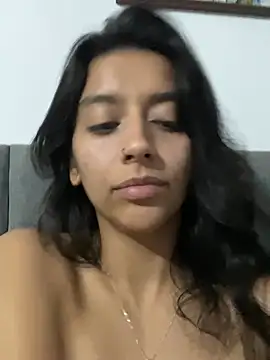 brittanydiaz (F young) - Plug anal gape