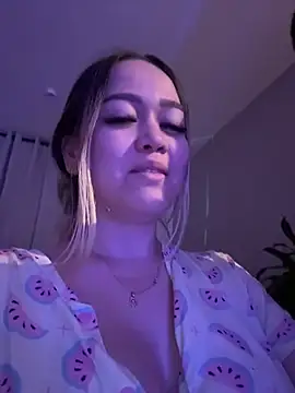 danielavegax (G young) - My neighbor spanks my ass