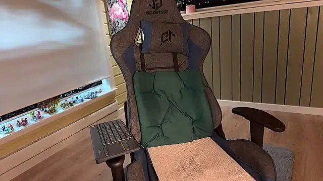 SandyChris