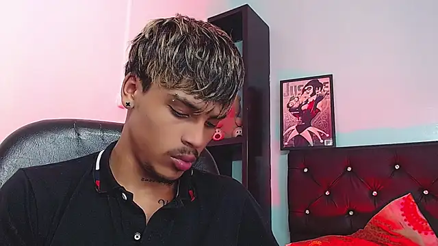 angel_foxc13 (M twink) - happy happy teacher angel
