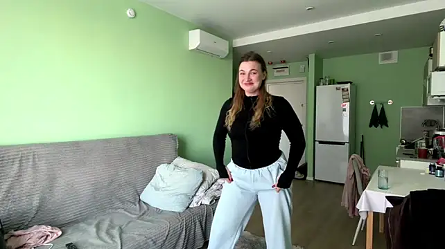 letitianovack (F young) - Eye contact close to cam