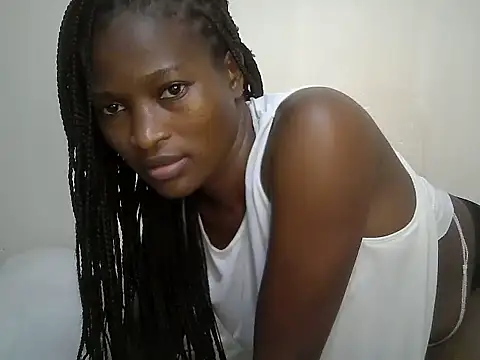 queen_annie7 live cam on StripChat