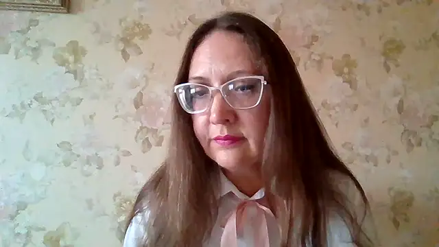 MagicalButterfly5 live cam on StripChat