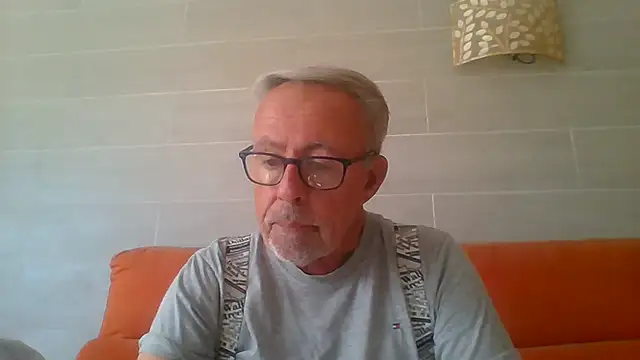 tuggy59 live cam on StripChat