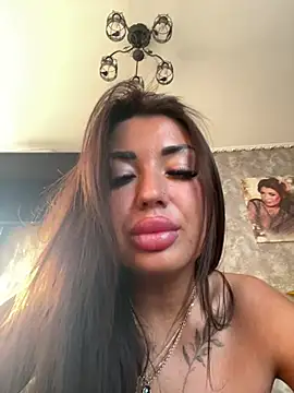 RuslanaXX webcam