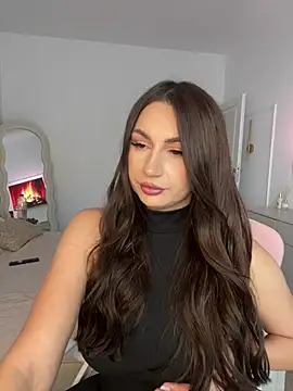 ClaraaJoy live cam on StripChat