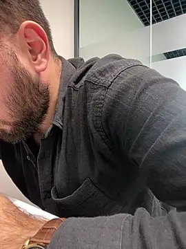 speddy34 (M young) - Office show dick