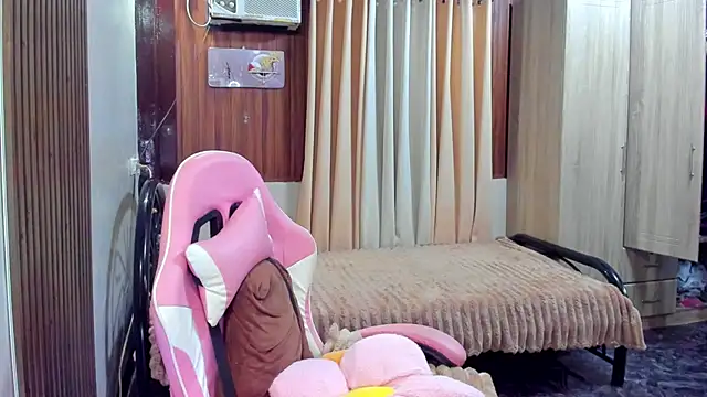 imallyoures69 (T milf) - cum show