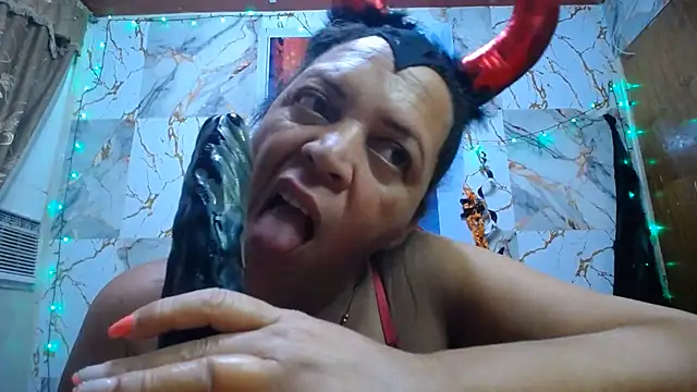 alina_maturehot