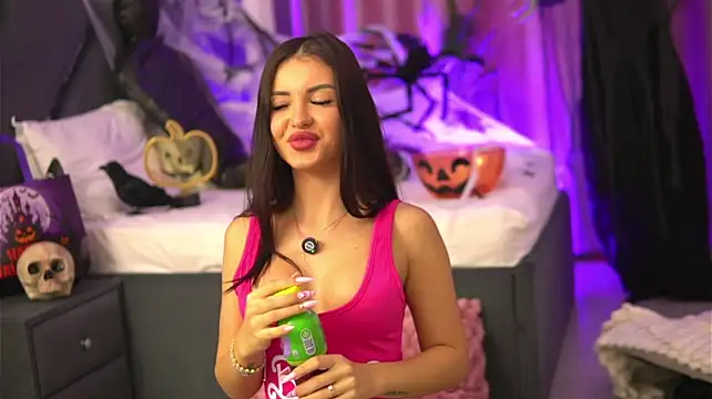 LilaRoses live cam on StripChat