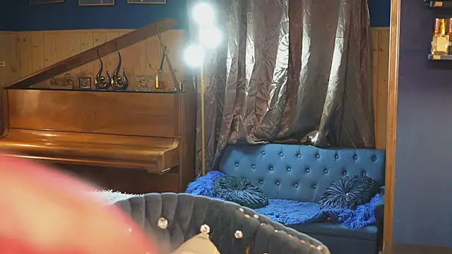 VanessaDoyle webcam