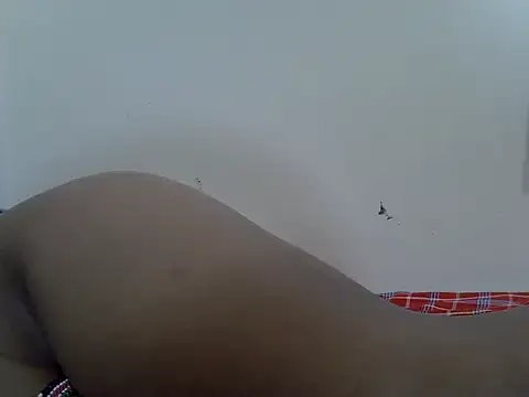 Swt_vixen live cam on StripChat