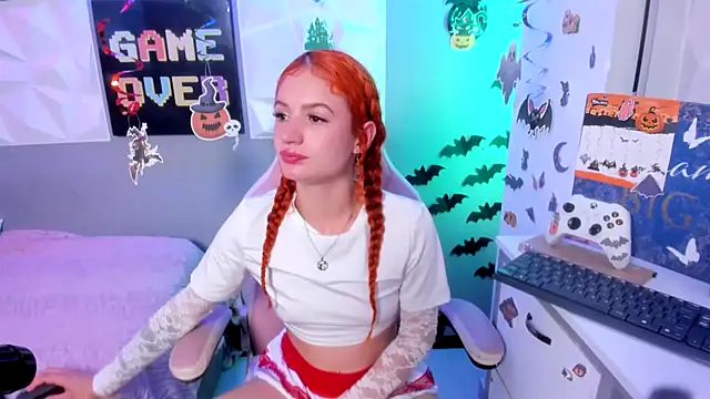 AdelaineBest live cam on StripChat