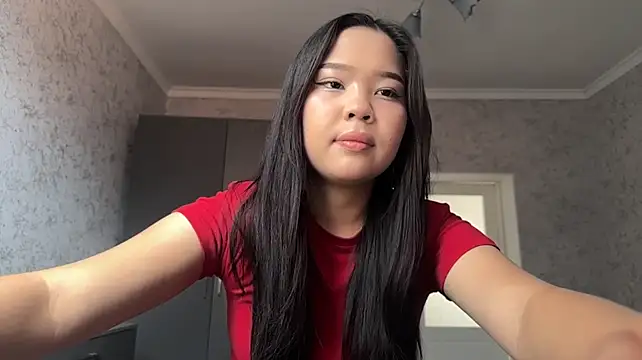 RegenaLandauer live cam on StripChat