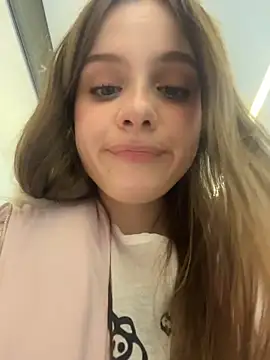 free video chatting Lunabelle 