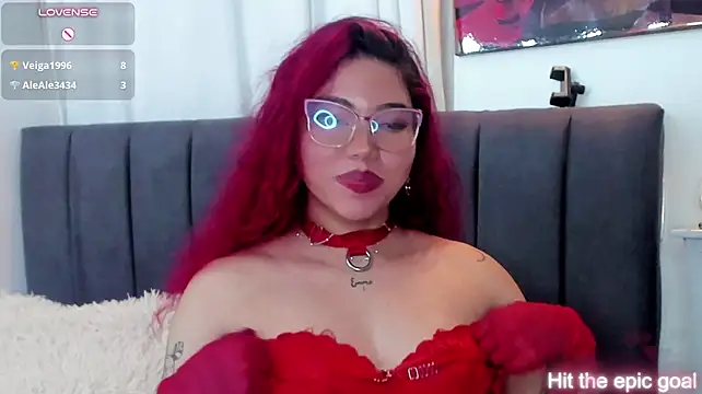 kyliejenner_hot live cam on StripChat