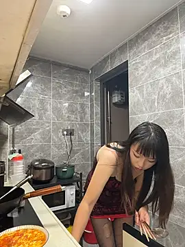 xianyu-ss (F young) - 挑战任务：想办法 让表哥 摸自己胸，不是剧情