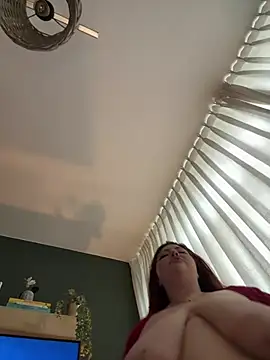 CurvyKimmy1