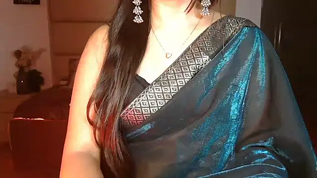 isha_here live cam on StripChat