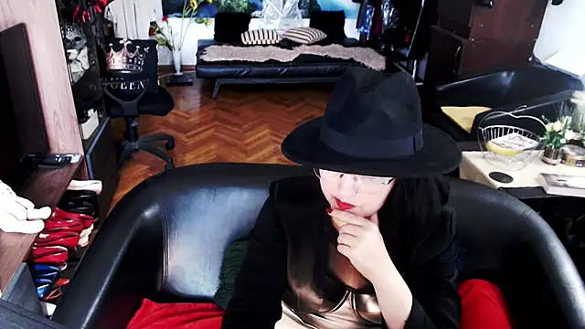 Imperatriza live cam on StripChat
