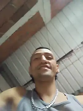 TuCanero23cm live cam on StripChat