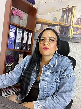 Nox_Vixen live cam on StripChat