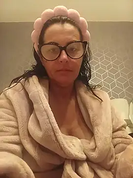 VelvetNaughty-Shem live cam on StripChat