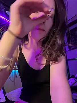 Lilactease live cam on StripChat