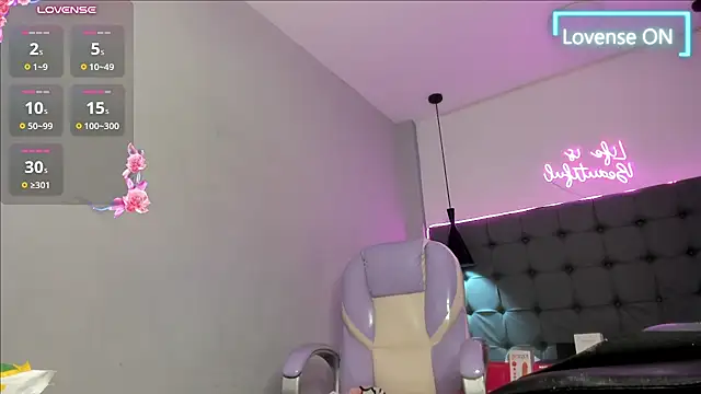 scarletcherry18