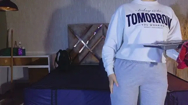 Chloe16_
