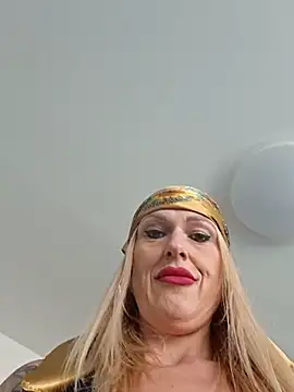 MissRebekka live cam on StripChat