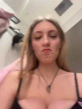 JessiTous live cam on StripChat