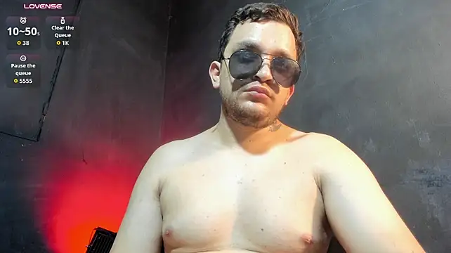 Tonny_paganni live cam on StripChat