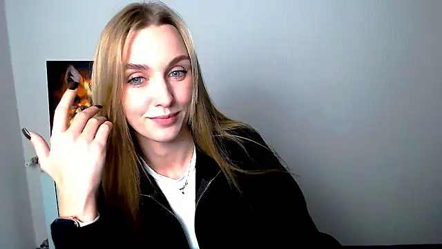 Doll_Angelina live cam on StripChat