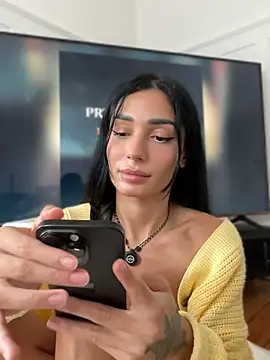 Vicky_luxe