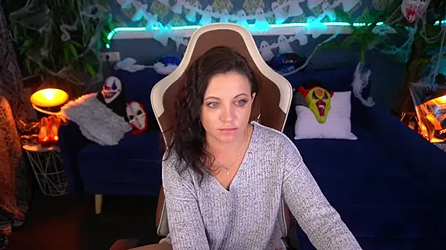 Dafni_Monn live cam on StripChat