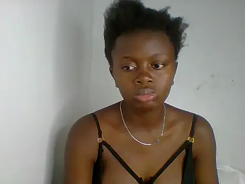 PreggoBeauty live cam on StripChat