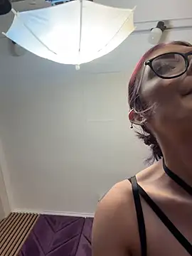 JadeVesper live cam on StripChat