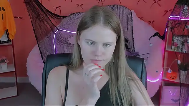 LanaWey live cam on StripChat