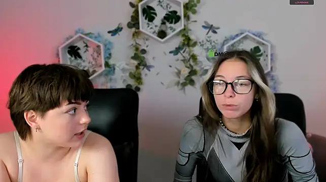 ketty_shy live cam on StripChat