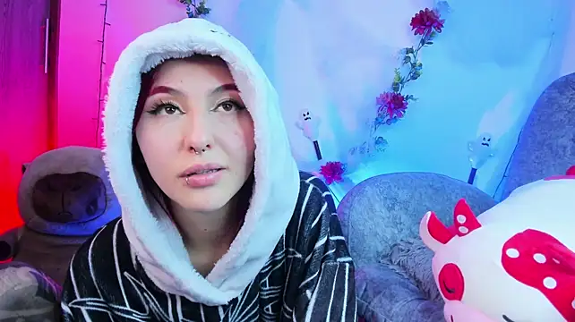 Megan_wolf1_ live cam on StripChat