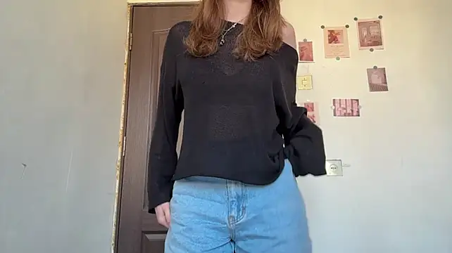 rolanderohrs (F teen) - Show my cute belly close up!🥰