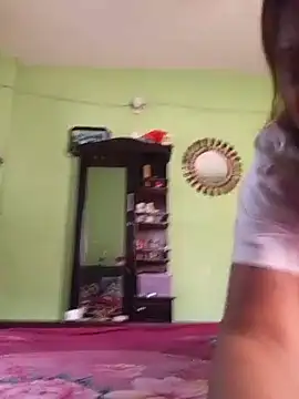 Cute-sara1