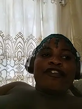 JuicyHoney_01 webcam