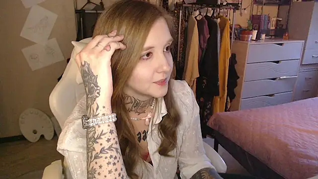 Taissa_Harmon