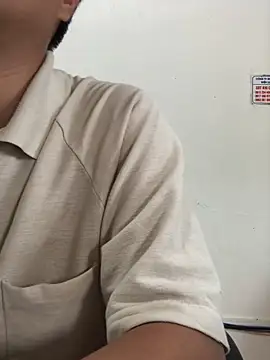 svleo21 live cam on StripChat