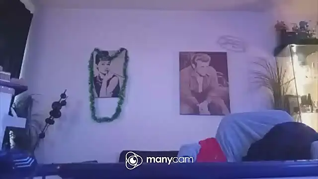 der_dino30 live cam on StripChat