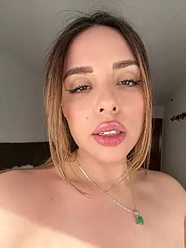 Alirawrz live cam