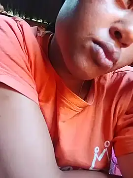 IvoryMus webcam